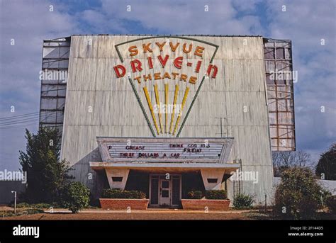 dothan drive in theatre